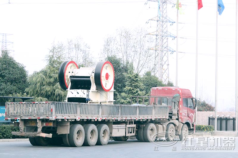 顎式破碎機設(shè)備發(fā)往河南許昌 顎式破碎機設(shè)備發(fā)往河南許昌